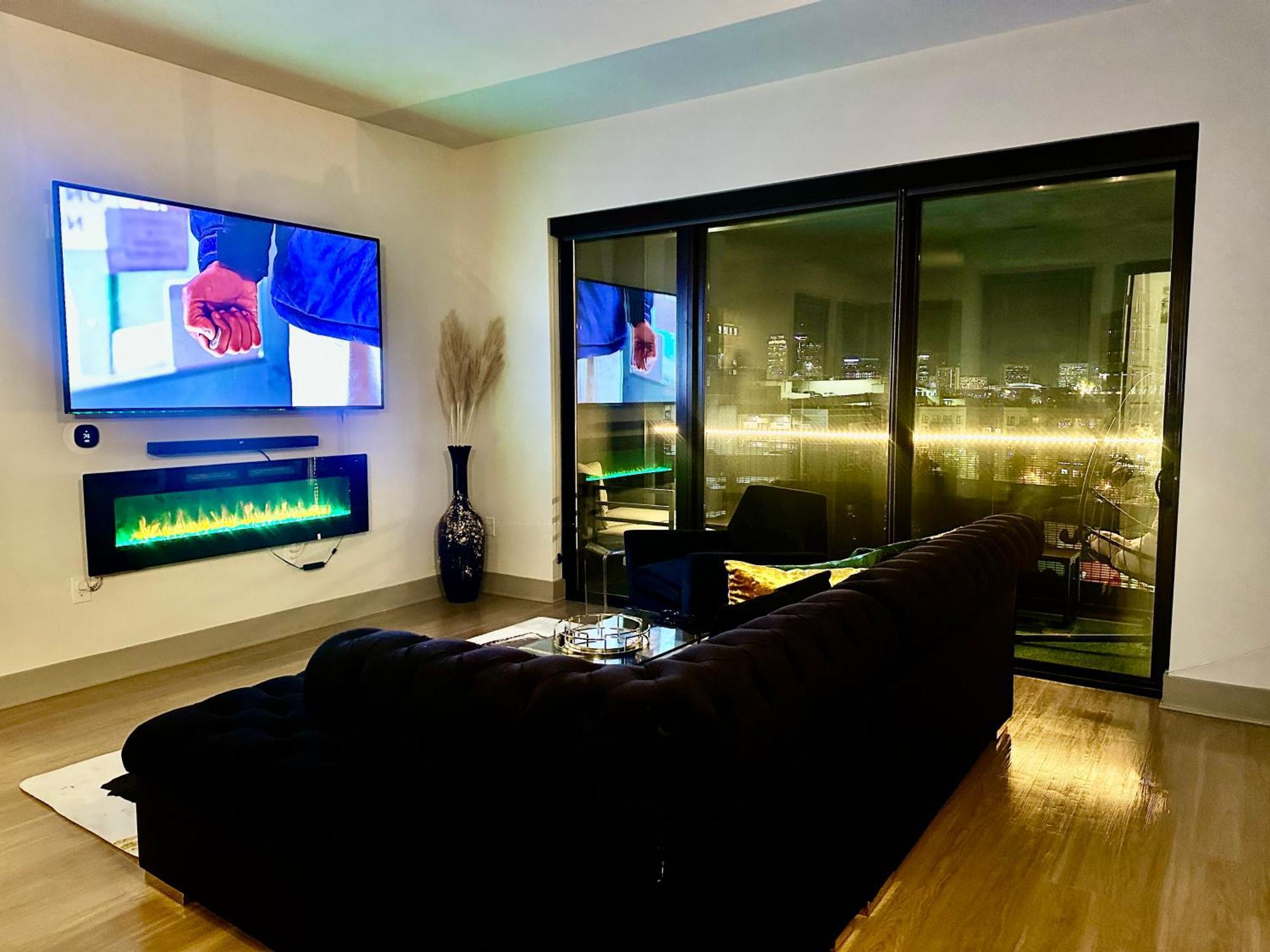 애틀랜타 Modern Luxury At The Interlock 아파트 외부 사진