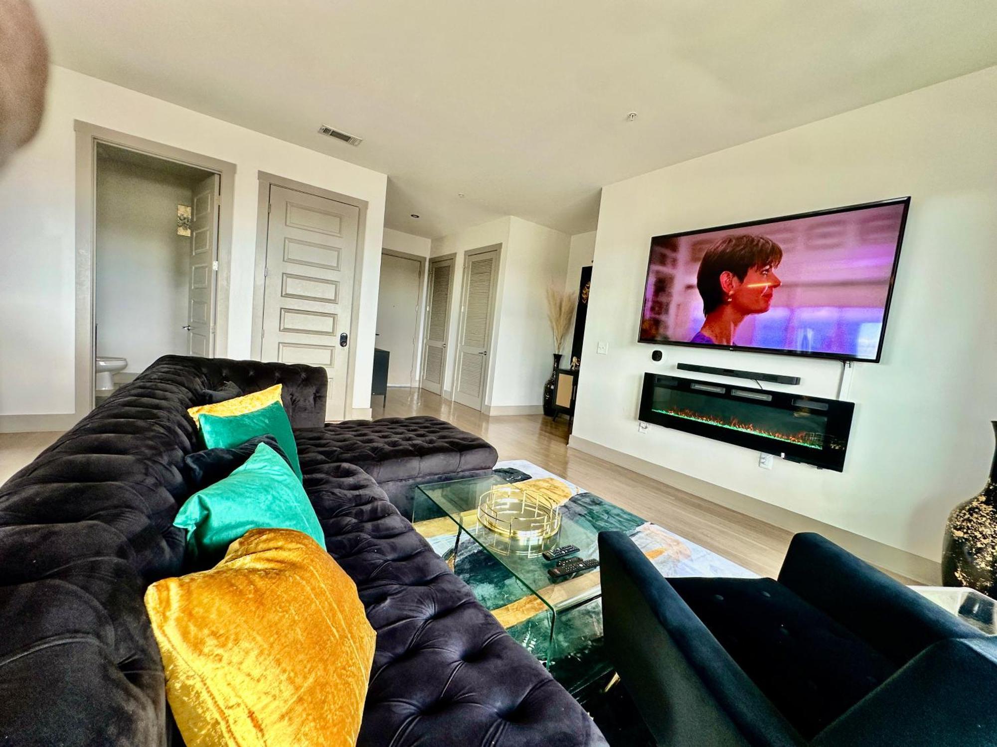 애틀랜타 Modern Luxury At The Interlock 아파트 외부 사진